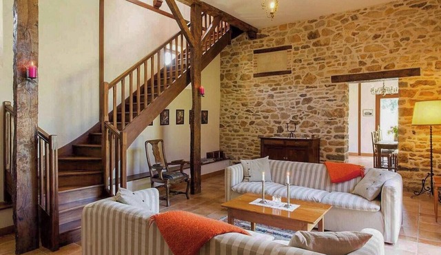 1800s villa near Saint-Malo with heated pool