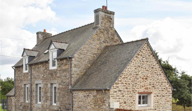 2 Bedroom Awesome Home In Brélidy