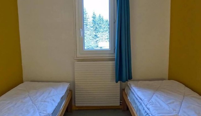 300m from resort center, swimming pool, parking, ski locker, 36m², Lélex