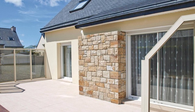 4 bedroom accommodation in Saint Quay Perros