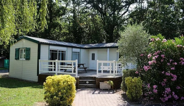 4-Room Vacation Rental for 6 People with Air Conditioning and TV