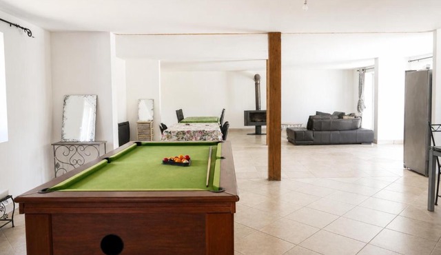 5-Bedroom Villa with Gym and Pool Table