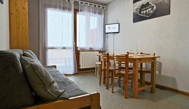 50m from resort center, 1st floor, balcony, tv, 34m², Chamrousse