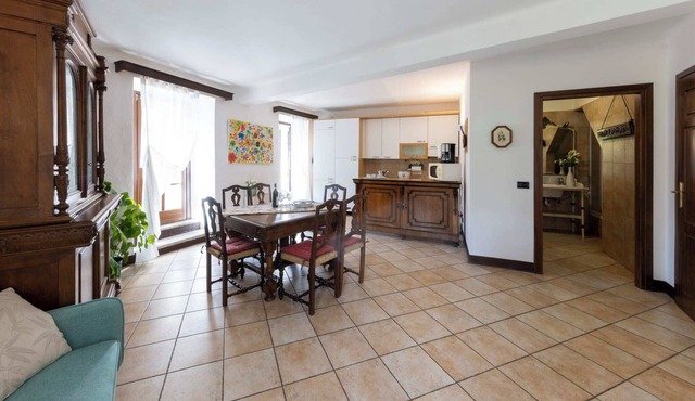 6-Person Apartment