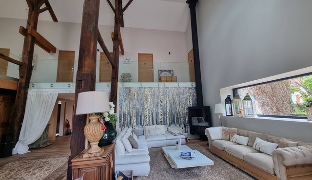 An exceptional 4-star family home with a hot tub and pool in the heart of the Vosges