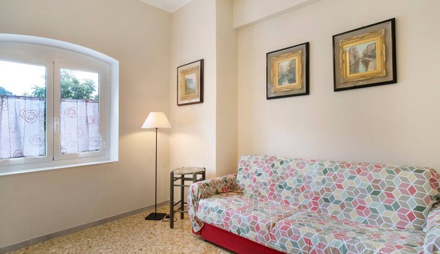 Apartment 'Appartamento In Villa La Baronessa' with Private Garden and Wi-Fi