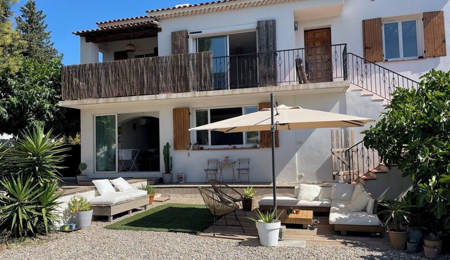 Apartment in high Villa near the center
