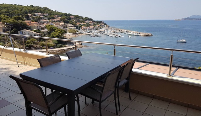 Apartment in villa directly at the seaside - Magnificent view