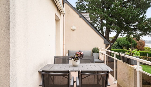 Apartment 'L'Escale Du Bord De Rance' with River View, Private Terrace, and Wi-Fi