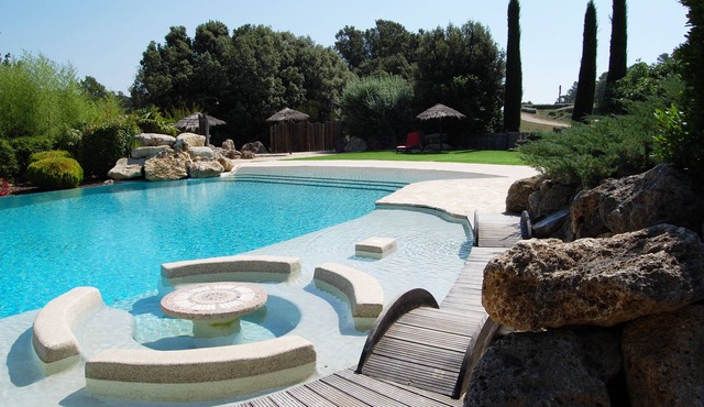 Apartment "Les Romarins"