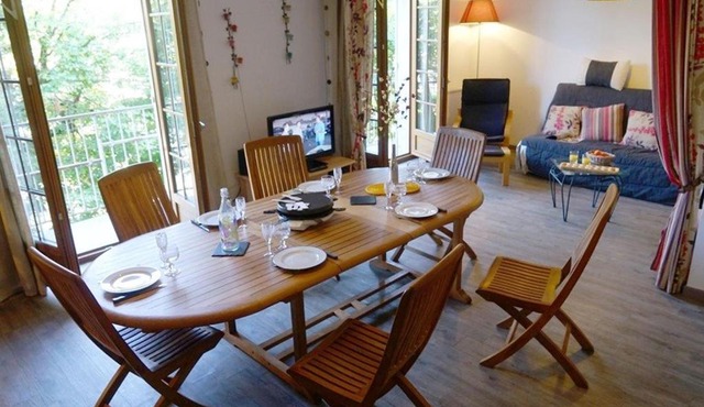 Appartement Bagnères-de-Luchon, 3 pièces, 6 personnes - FR-1-313-137