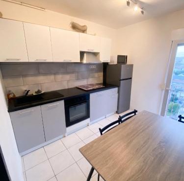 Appartement moderne à Rombas avec sauna, 57 m²