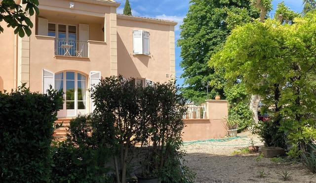 Au Cœur de la Provence Superbe Maison de 230m2jardin 2500m2 Jacuzzi11 Couchages