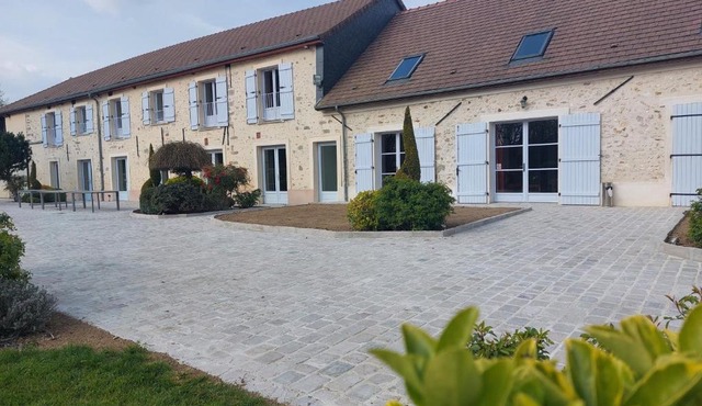 Au Domelia Provinois - Parfait en Groupe -