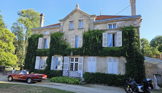 Authentic manor house with beautiful, wooded park-14 sleeping places