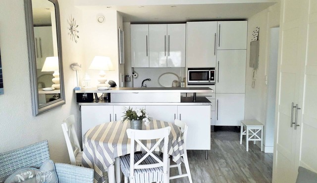Beautiful 2 rooms Moulleau center with parking