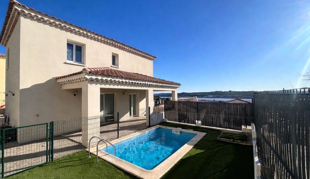 Beautiful 3-bedroom house with private pool