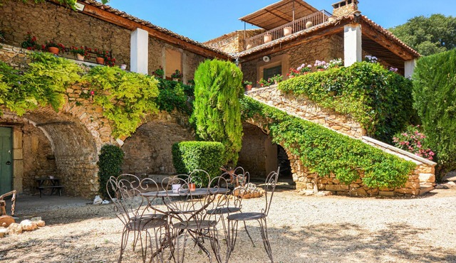Beautiful home in Uzès