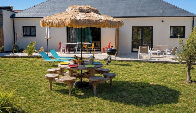 Beauval Vacation Rental for 8 People, Air-Conditioned, Pond & Pedal Boat