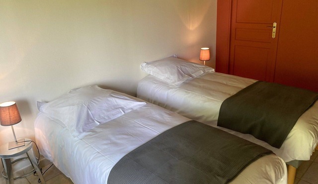 Bed and Breakfast 'Ti Brao - Le Braz' with Shared Garden and Wi-Fi