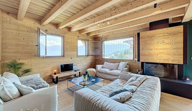 Bright chalet with Mont-Blanc view - 8 guests