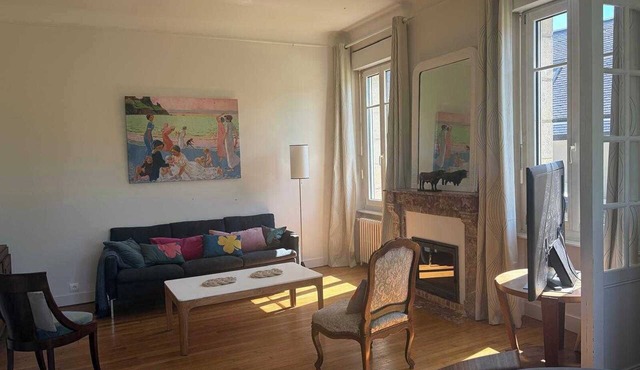 Bright house in the heart of Minihic sur Rance