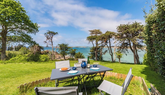Brittany, Cote de Granit Rose, Chalet with sea view, feet in the water