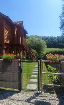 Cabane romantique avec spa privatif insolite en Alsace