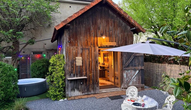Cabanon Historique avec Jacuzzi Privé & Jardin - Pau