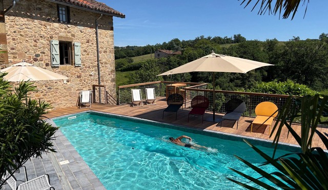 Cachou Guest Room with Shared Pool, Private Terrace and Wi-Fi