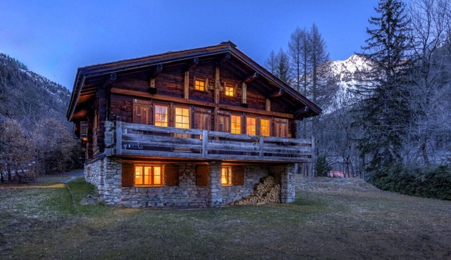 Chalet 155sqm | 360View | Quiet | Bus & Train 150m