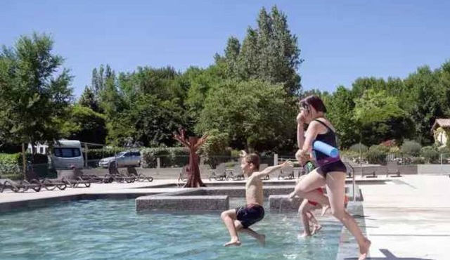 Chalet 4 étoiles - Parc aquatique - eeceid