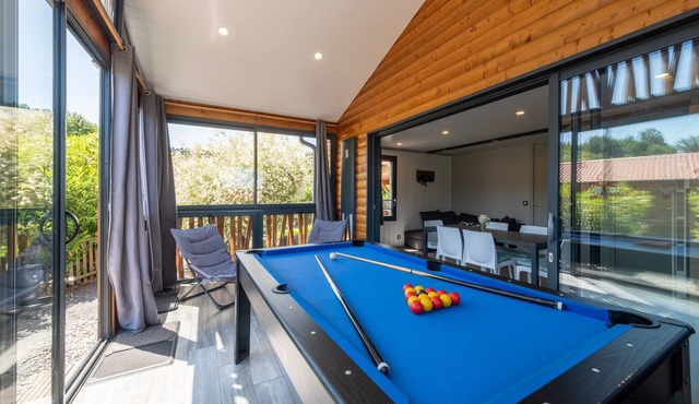 Chalet l'Entékia near Gérardmer with Billiards and Private Spa