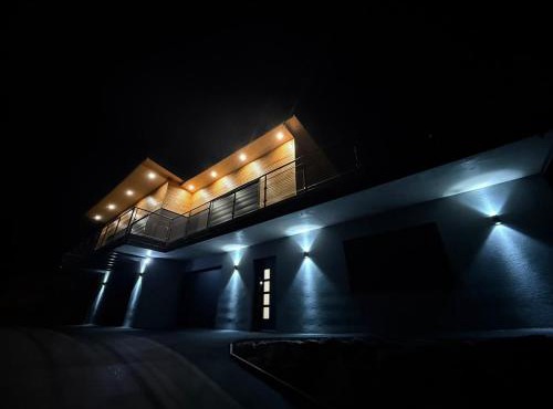 Chalet prestige climatisé avec sauna et Jacuzzi