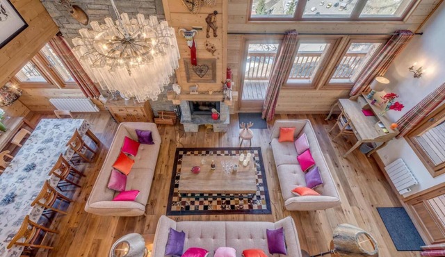 Chalet, view ski slopes, sauna, terrace, balcony, fireplace or stove, tv, ski locker, 180m², Tignes