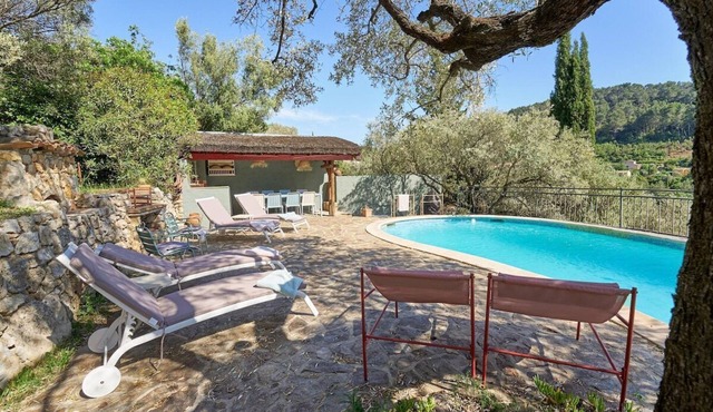 Charme Provençal Les Amandiers Swimming pool & Pets