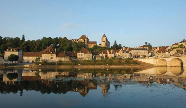 Charming Farmhouse with Private Pool & Stunning Luberon Views