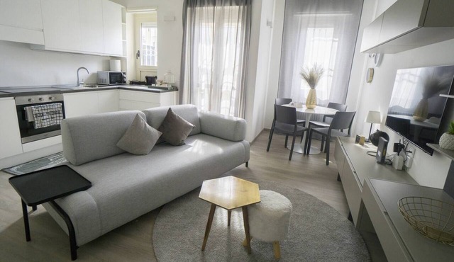 Charming & Modern 3br apt in the Heart of Asti