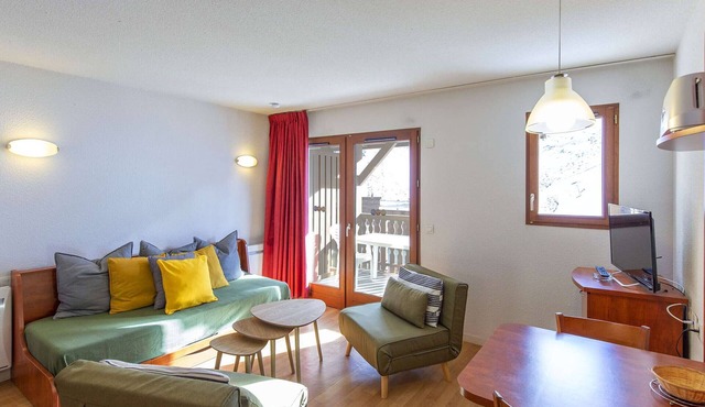 Charming Studio w/Terrace, Indoor Pool, Fitness, Near Slopes - Sleeps 2 Adults & 1 Child