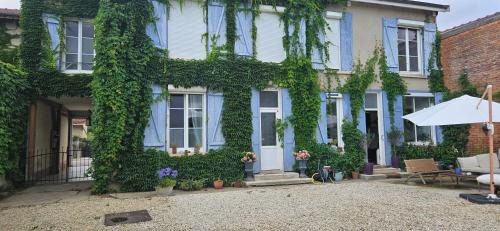 Chez Mary