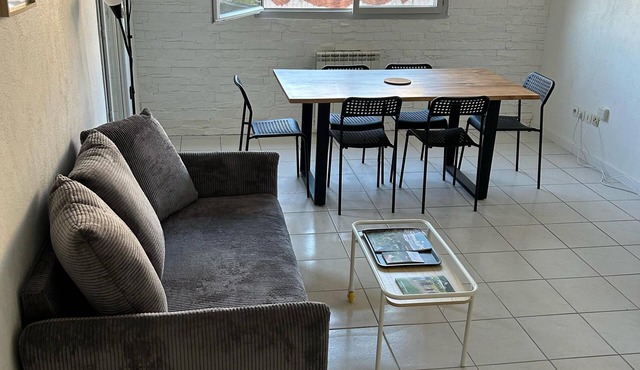 City center apartment/parking space/balcony