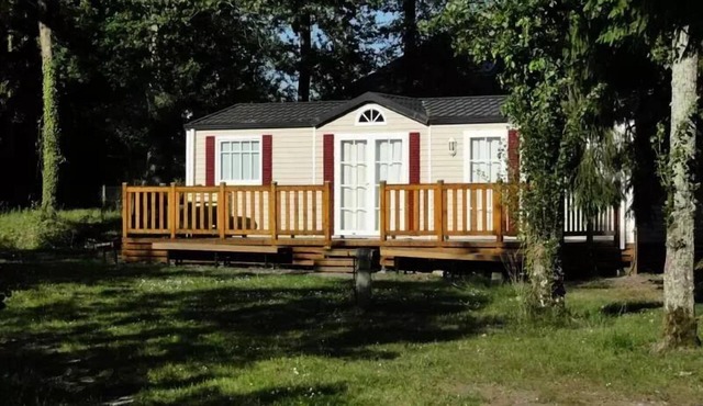 Comfort 2-bedroom mobile home sleeps 4