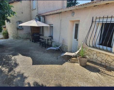 Coquet appartement à la campagne citadine