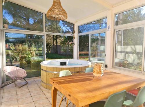 Cottage Bien-Être Jacuzzi Piscine Chauffée 7P Tarn