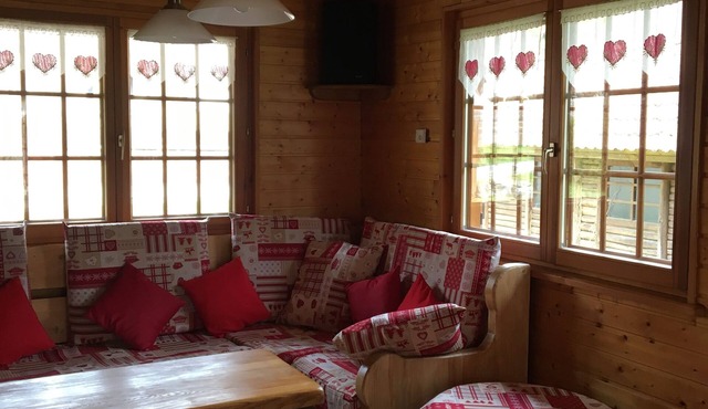 COTTAGE FOR YOUR VACATION "AU CHANT DU RUISSEAU