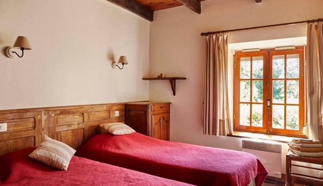 Cottages, bed and breakfasts in the heart of the North Finistère countryside.