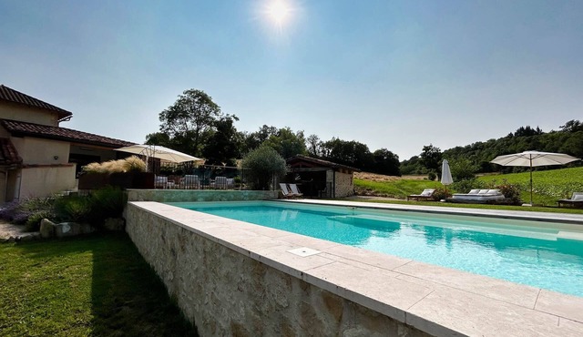 Country house - Swimming pool & air-conditioned comfort - short stay