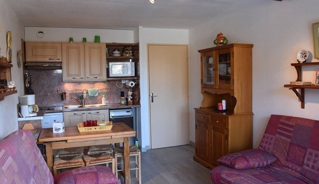 Cozy apartment near the slopes with parking in Montgenèvre