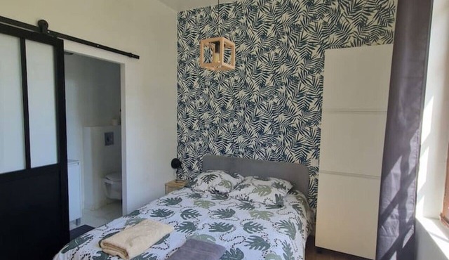Cozy, comfortable one-bedroom apartment in a quiet neighborhood