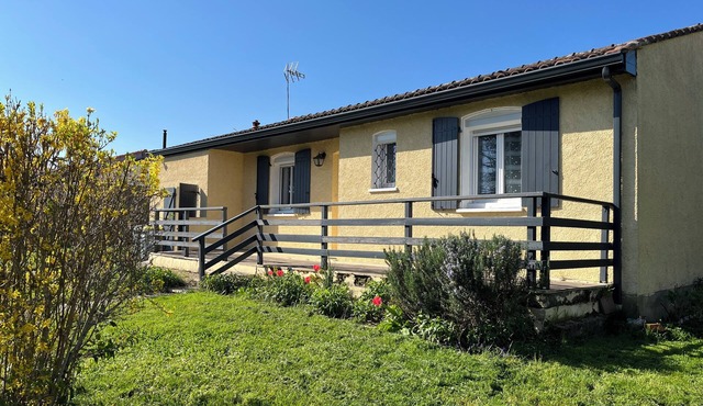 Cozy house with a garden, near Toulouse, ideal for families